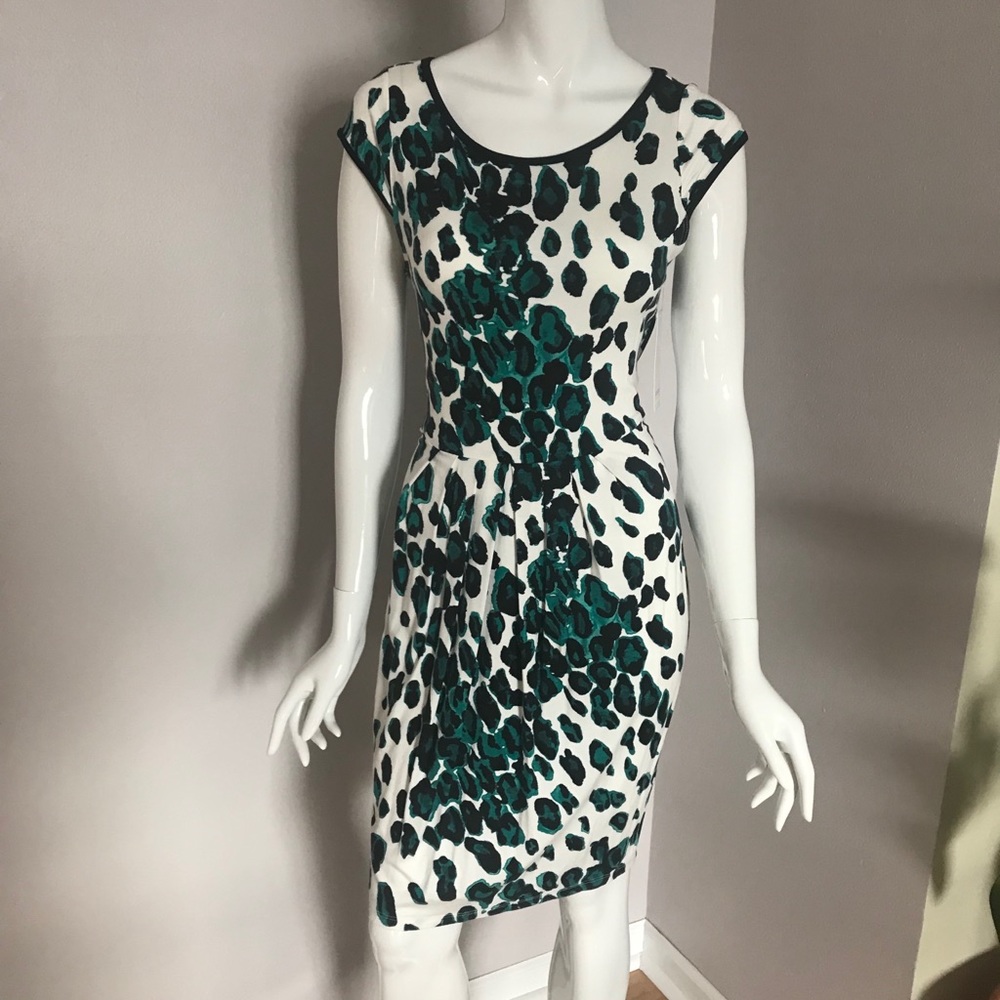 Knot front Karen Kane Dress